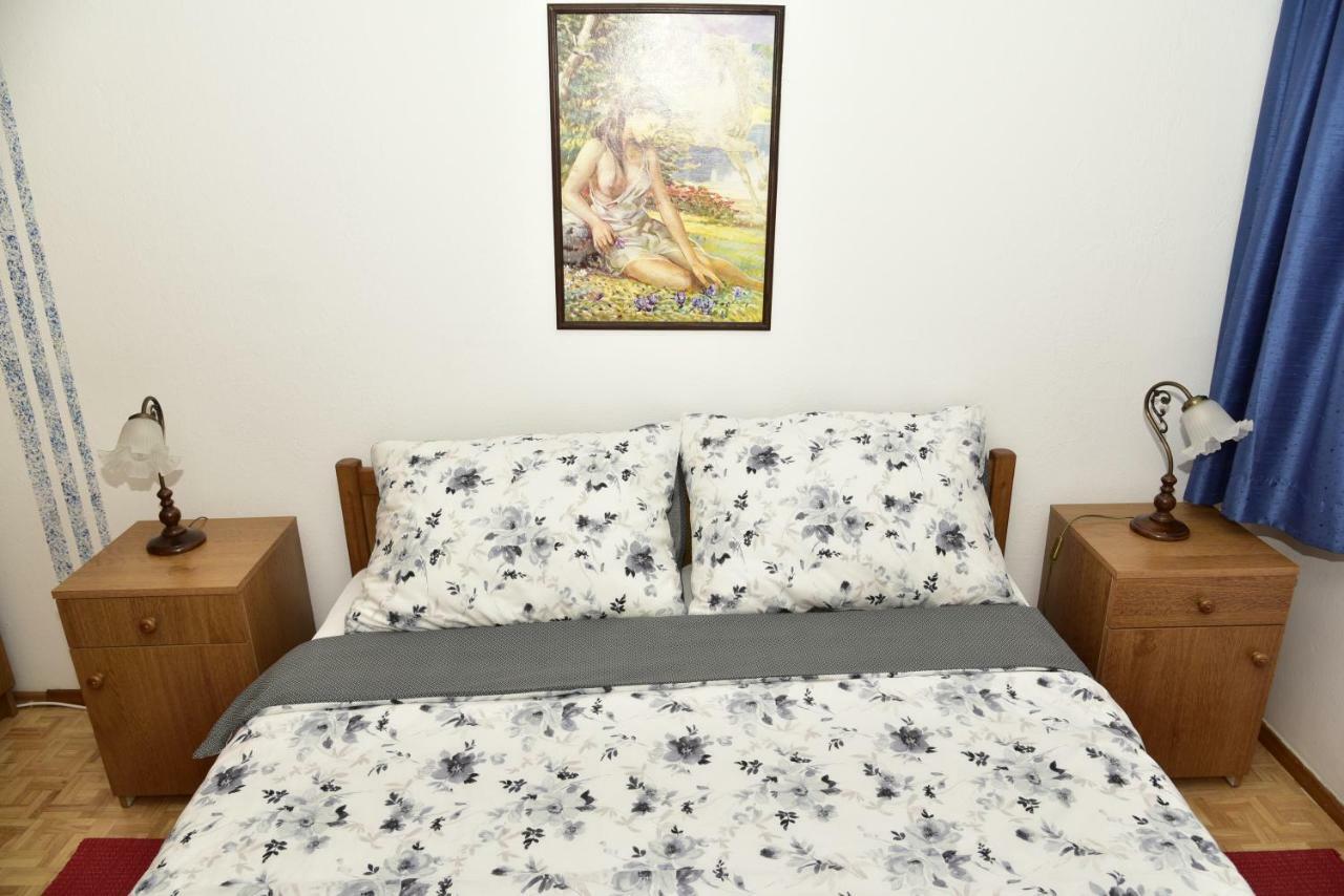 Apartment Blumen Oase Malinska Ngoại thất bức ảnh