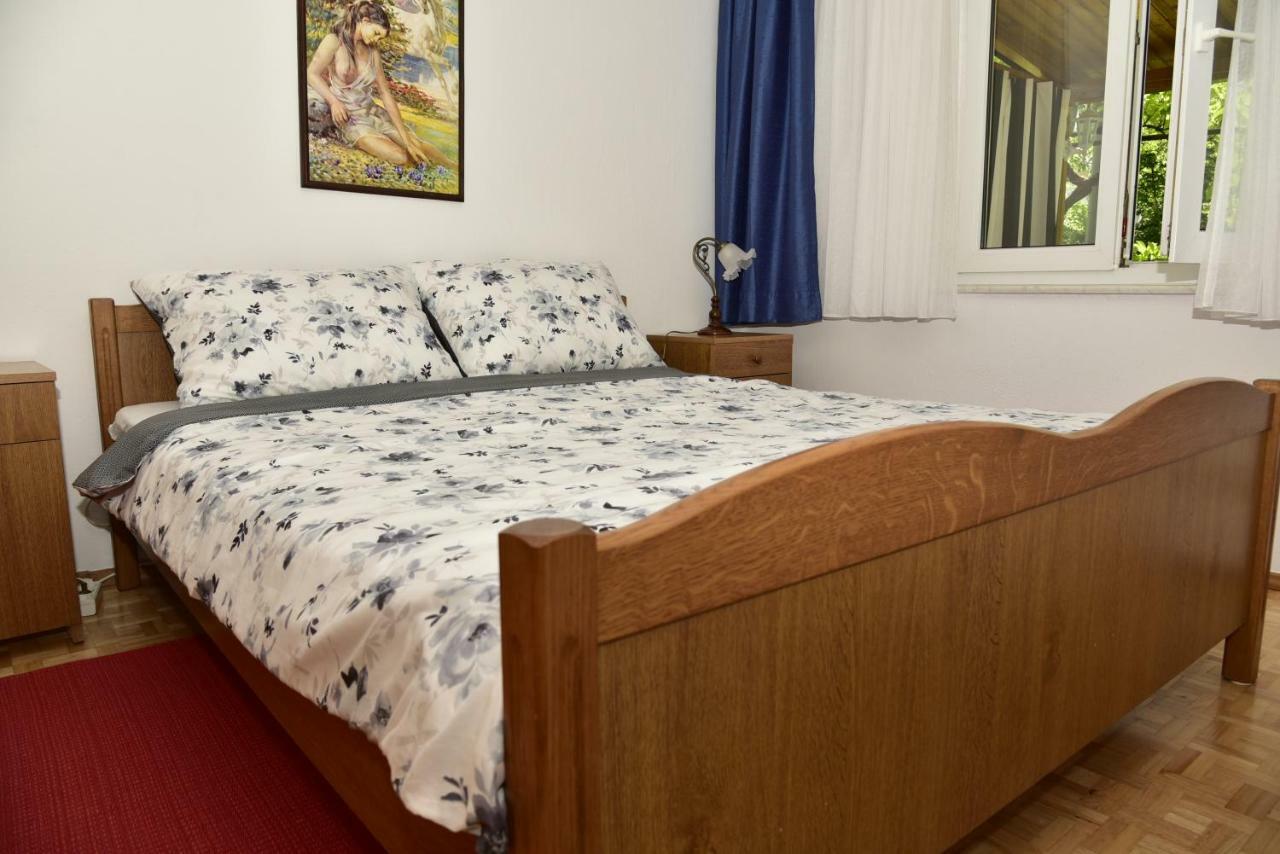Apartment Blumen Oase Malinska Ngoại thất bức ảnh